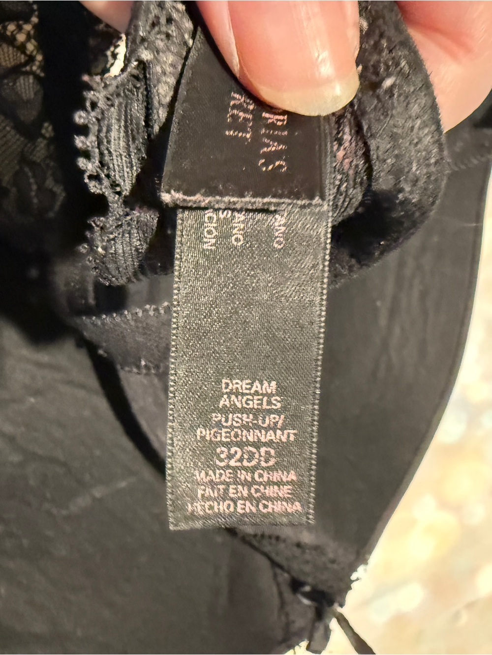 Victoria's Secret Black Push-Up Bra 32DDD - Picture 3 of 3